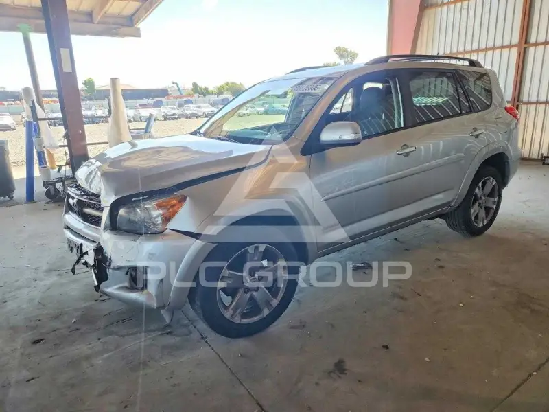 2010 Toyota RAV4 photo