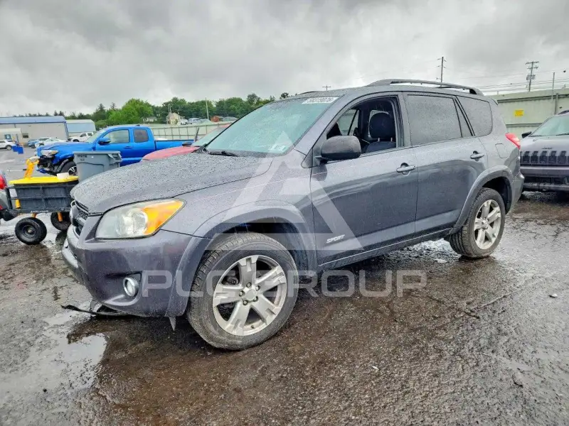 2010 Toyota RAV4 photo