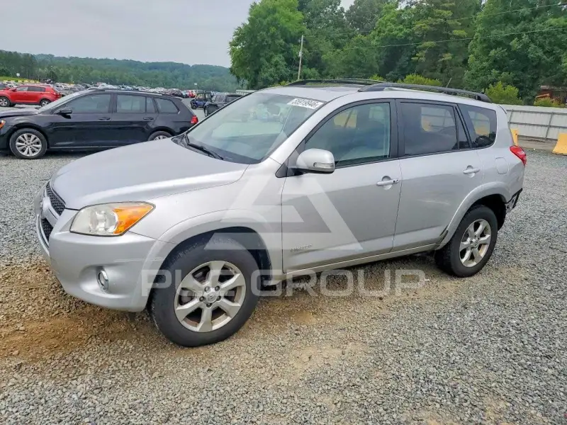 2010 Toyota RAV4 фото