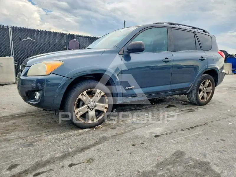2010 Toyota RAV4 photo