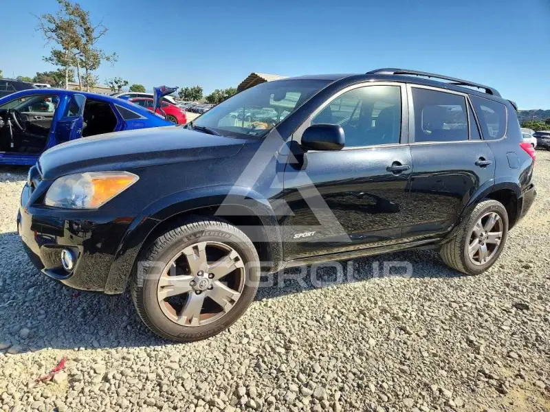 2010 Toyota RAV4 photo
