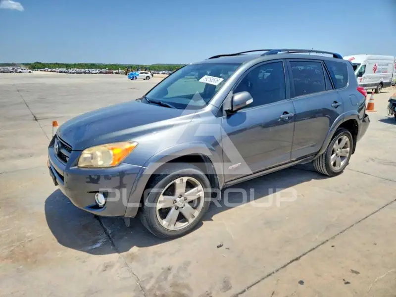 2010 Toyota RAV4 photo