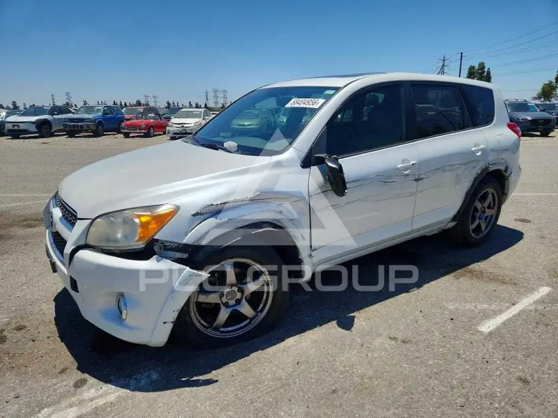 2010 Toyota RAV4 photo