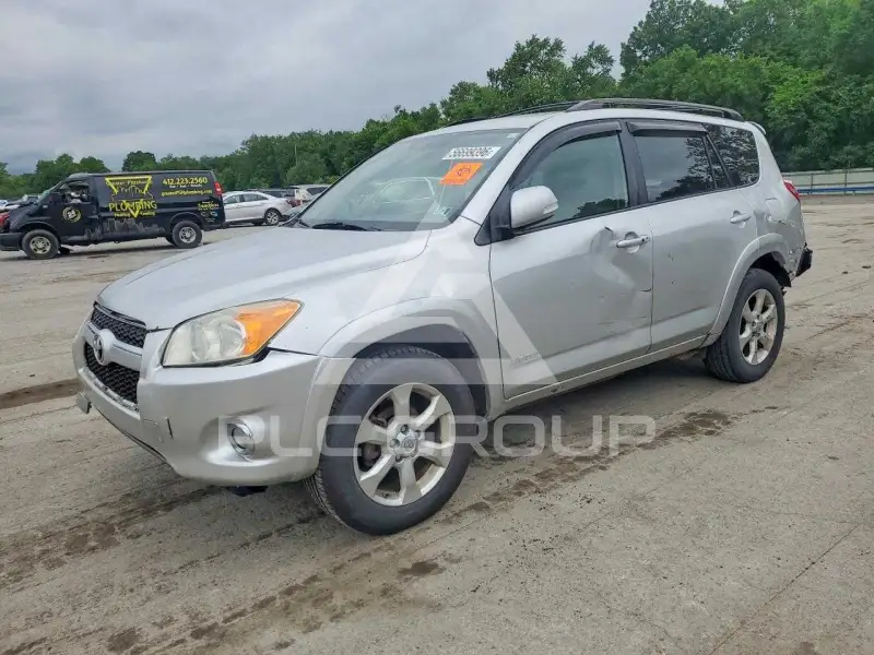 2010 Toyota RAV4 фото