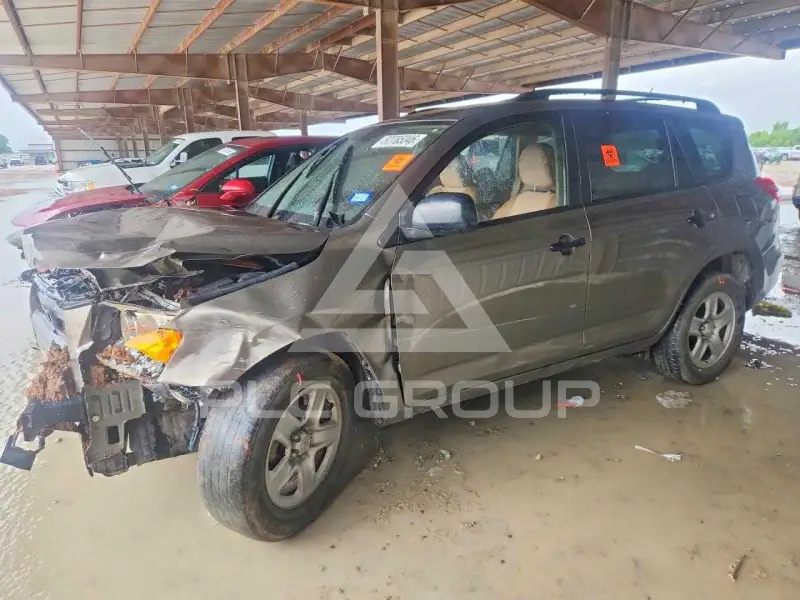 2010 Toyota RAV4 photo
