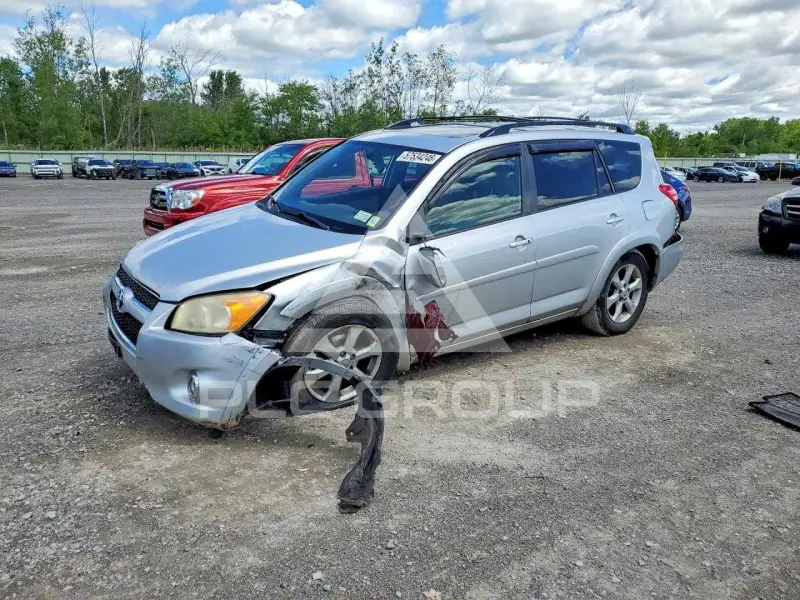 2010 Toyota RAV4 photo