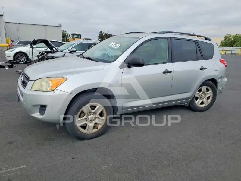 2010 Toyota RAV4 фото