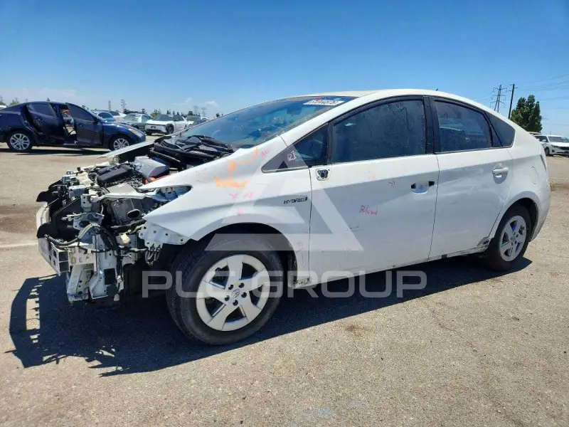 2010 Toyota PRIUS фото