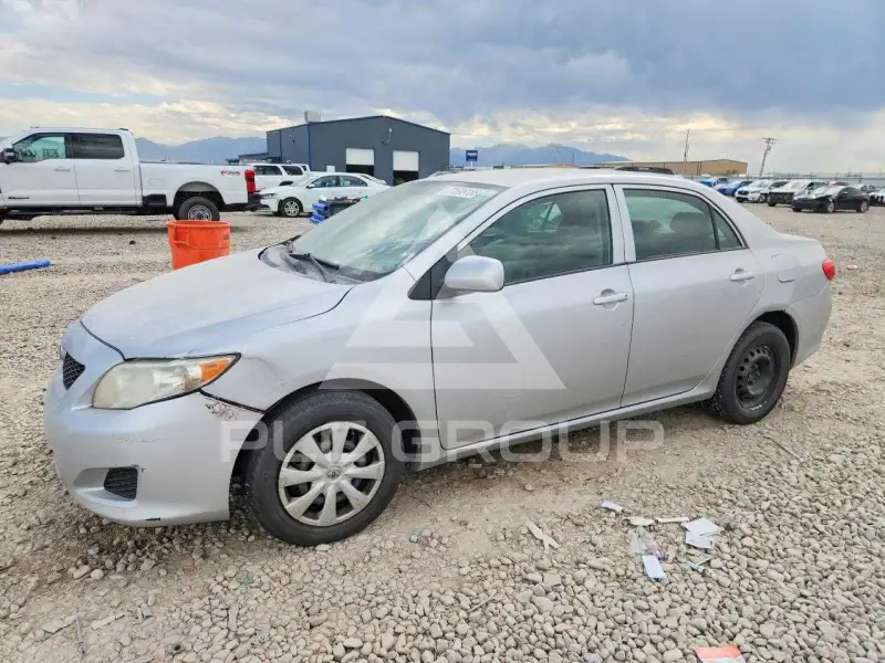 2010 Toyota COROLLA фото