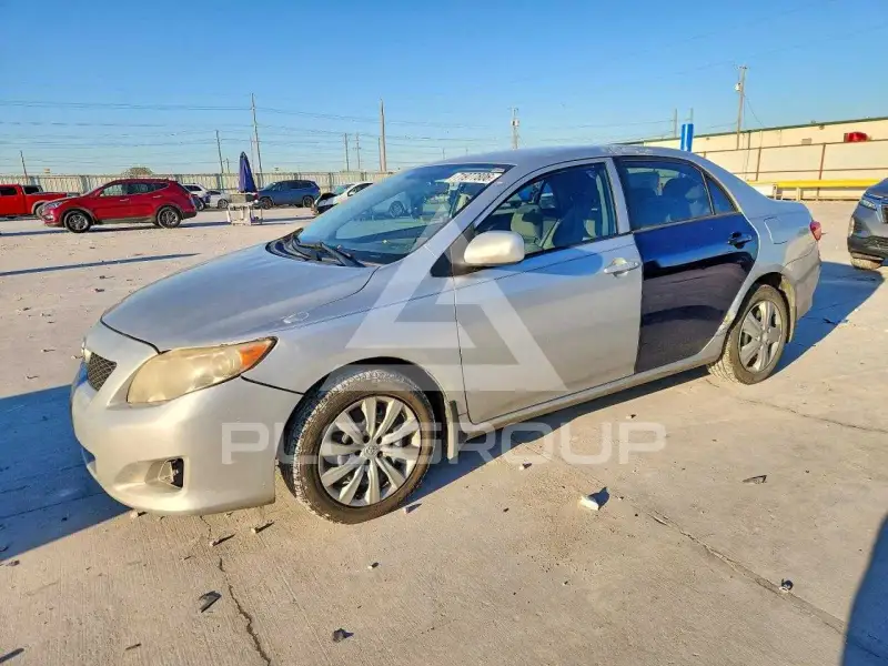2010 Toyota COROLLA фото