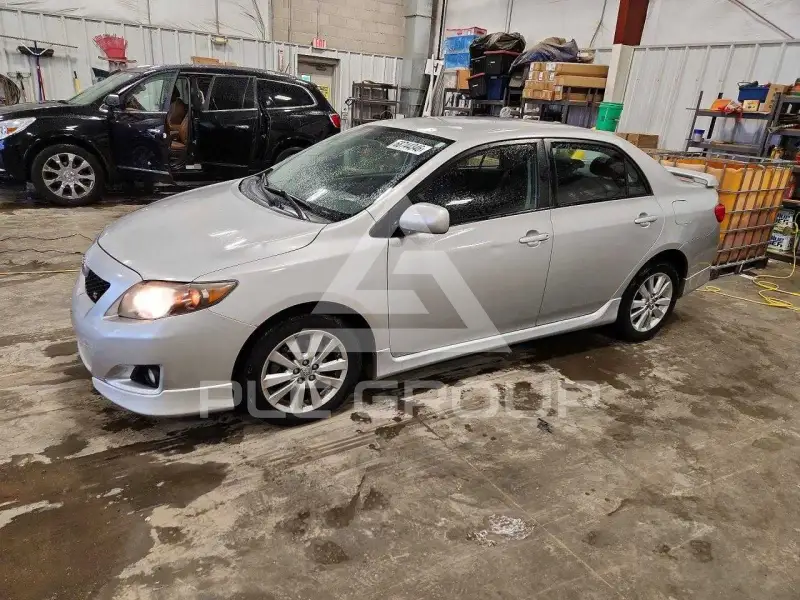 2010 Toyota COROLLA фото