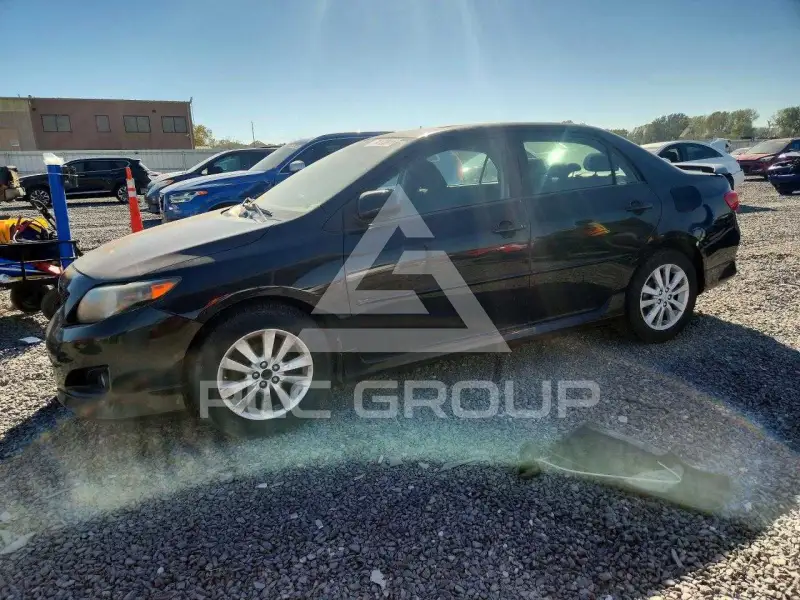 2010 Toyota COROLLA фото
