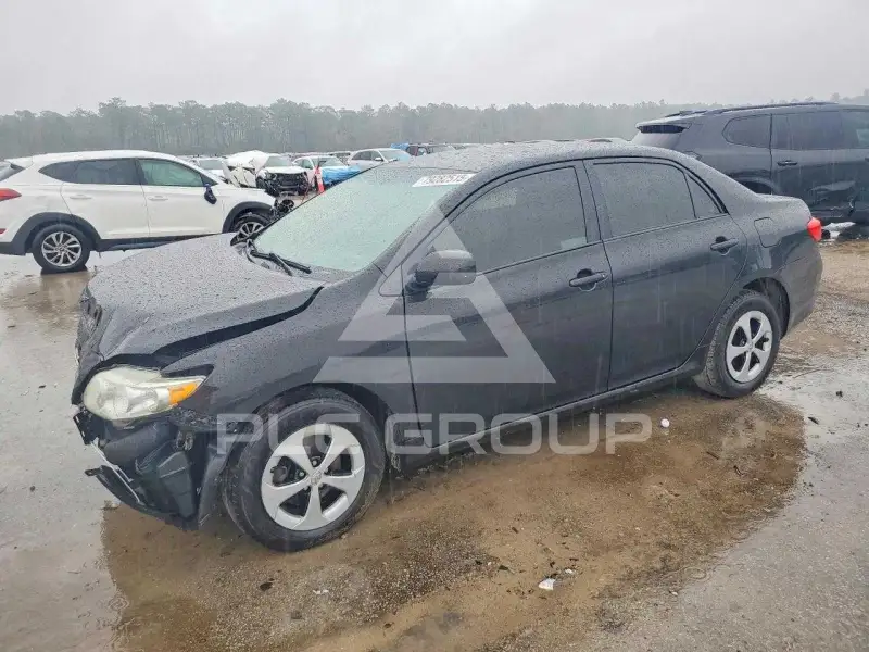 2010 Toyota COROLLA фото