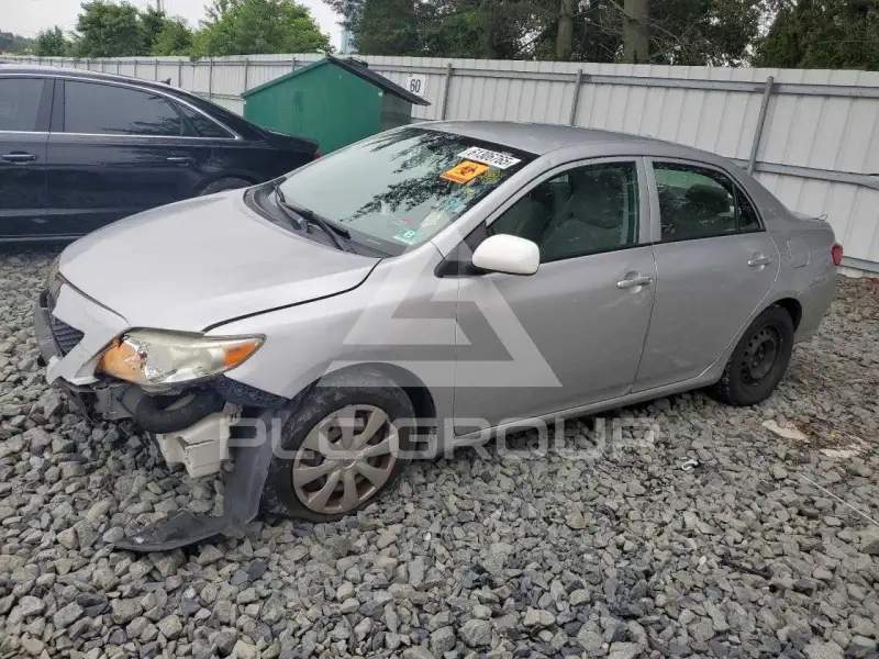 2010 Toyota COROLLA фото