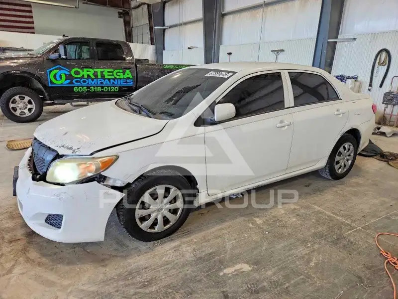 2010 Toyota COROLLA фото