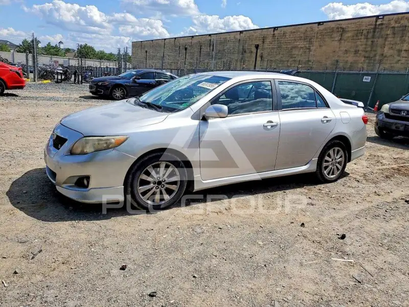 2010 Toyota COROLLA фото