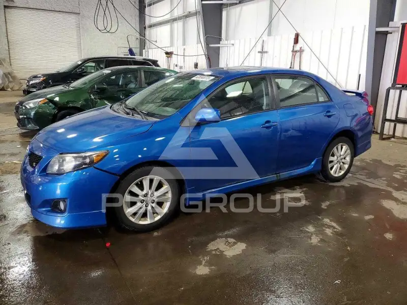 2010 Toyota COROLLA фото