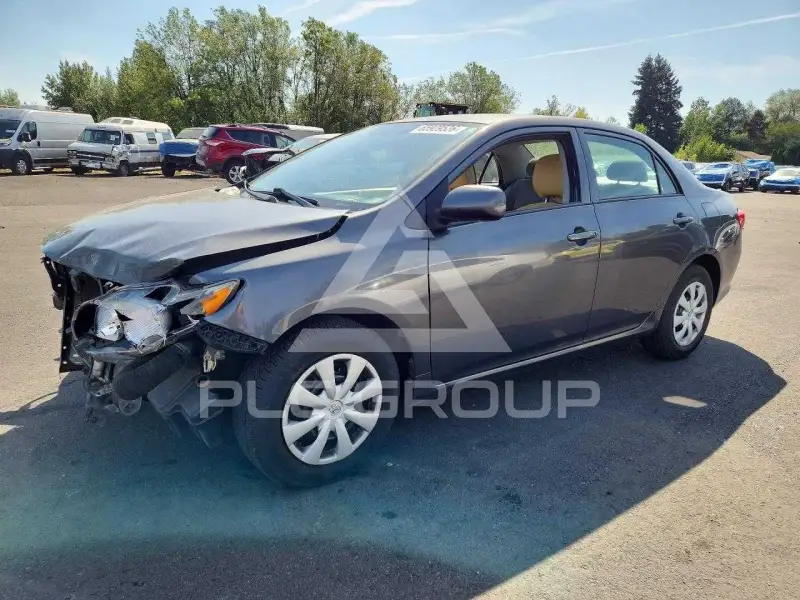 2010 Toyota COROLLA фото