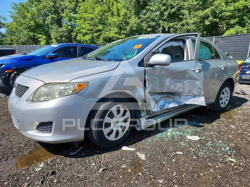 2010 Toyota COROLLA фото