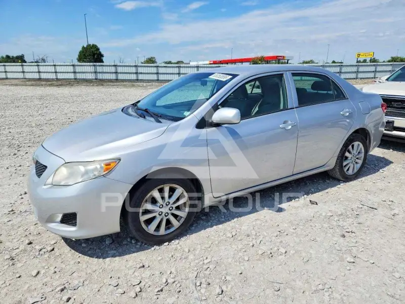 2010 Toyota COROLLA фото