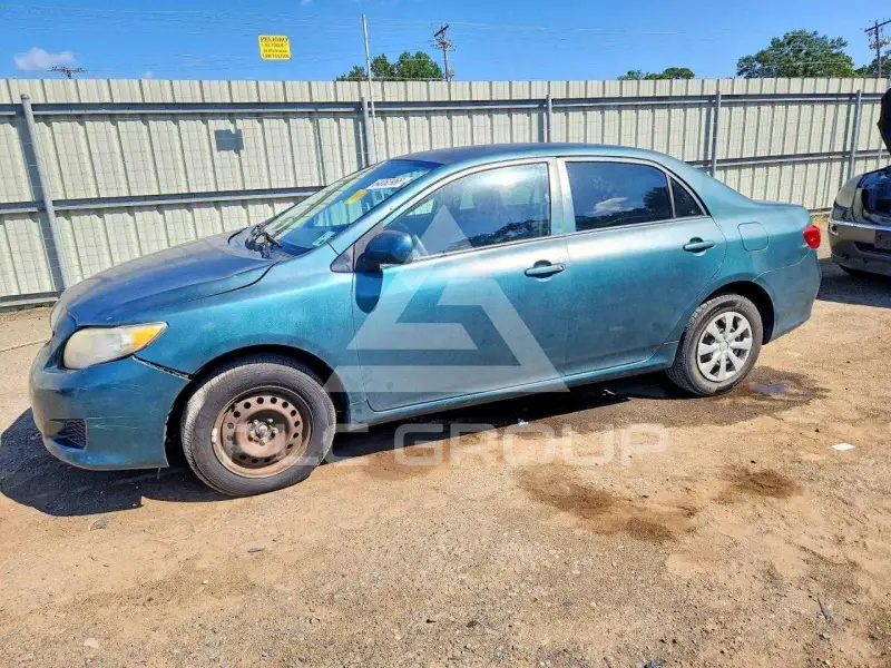 2010 Toyota COROLLA фото