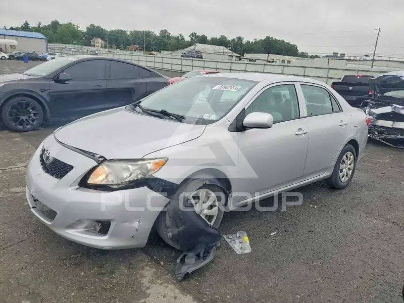 2010 Toyota COROLLA фото