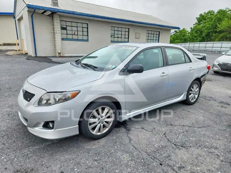 2010 Toyota COROLLA фото