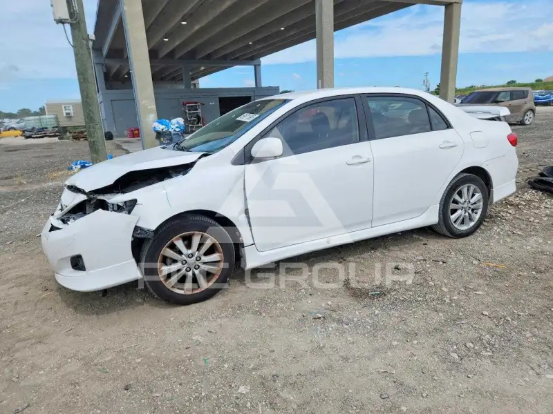 2010 Toyota COROLLA фото