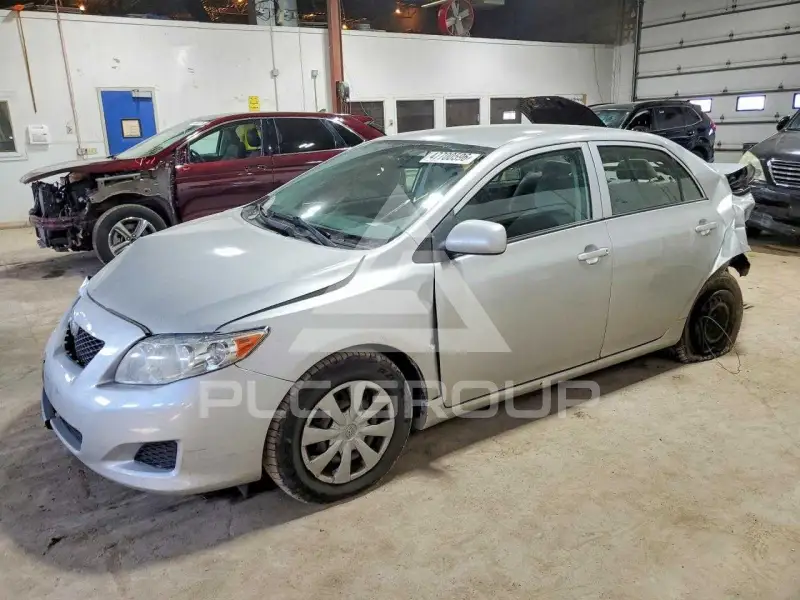 2010 Toyota COROLLA фото