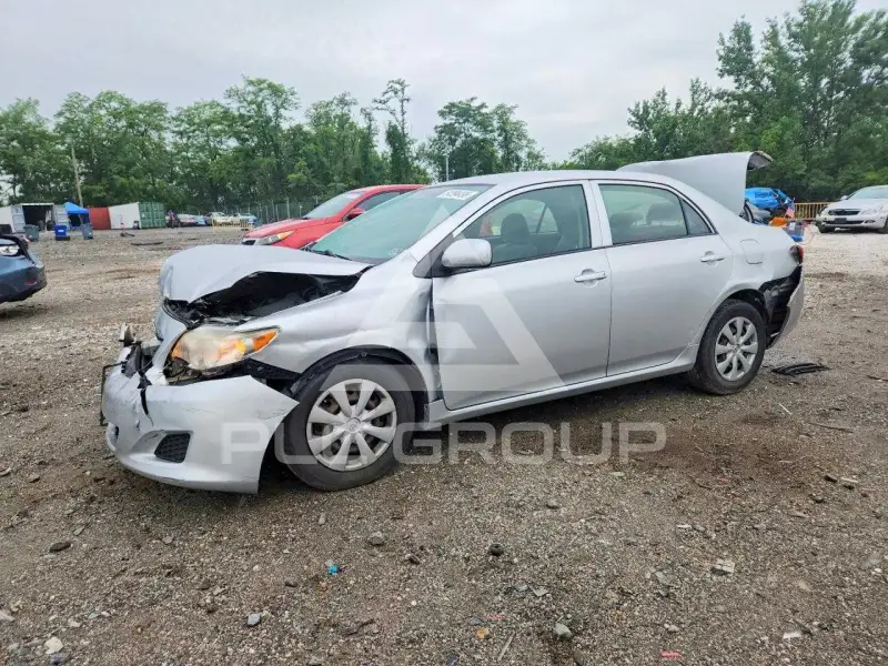 2010 Toyota COROLLA фото