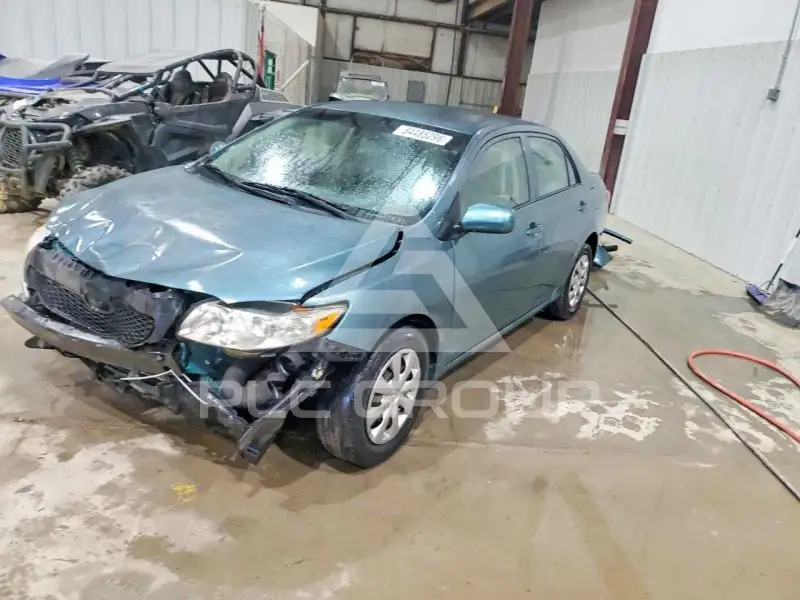 2010 Toyota COROLLA фото