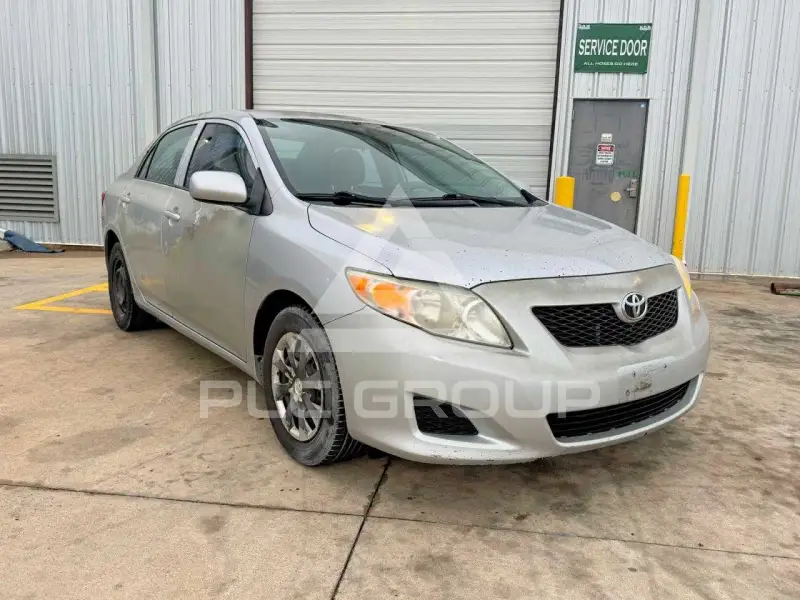 2010 Toyota COROLLA фото