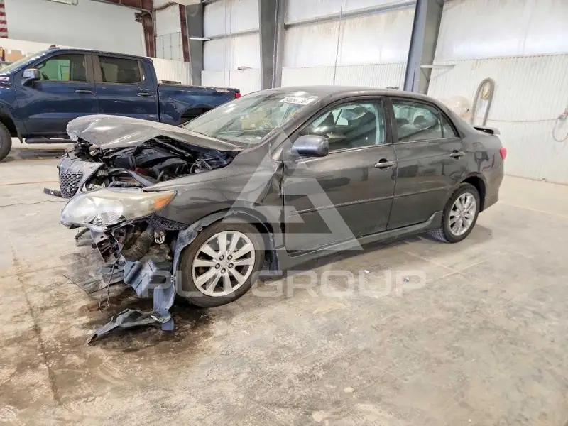 2010 Toyota COROLLA фото
