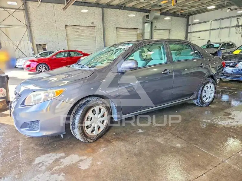 2010 Toyota COROLLA фото