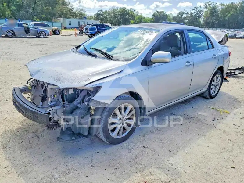 2010 Toyota COROLLA фото
