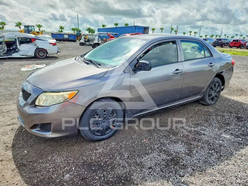 2010 Toyota COROLLA фото