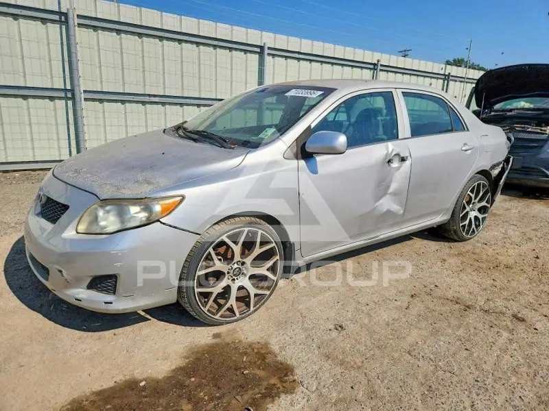 2010 Toyota COROLLA фото