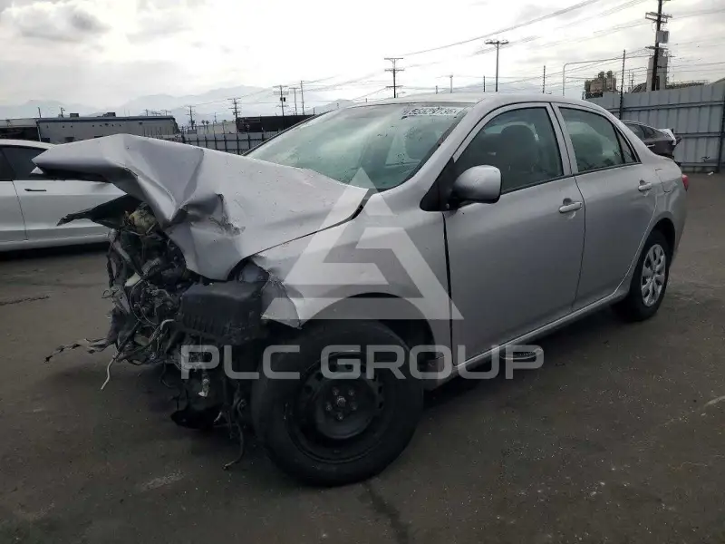 2010 Toyota COROLLA фото