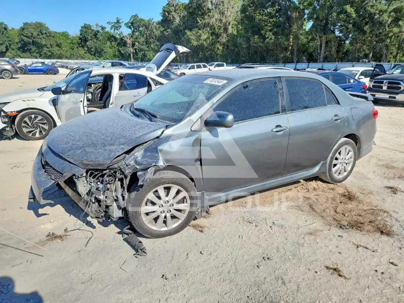 2010 Toyota COROLLA фото