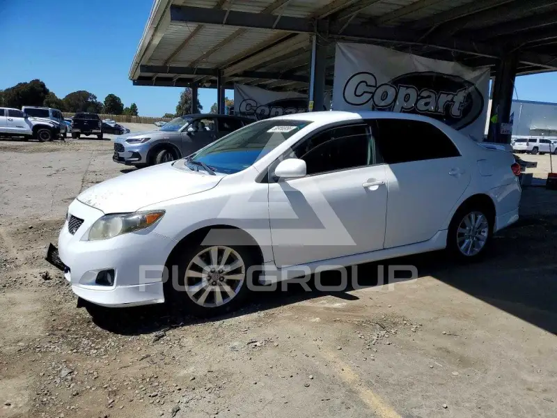 2010 Toyota COROLLA фото