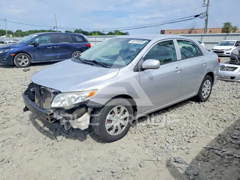 2010 Toyota COROLLA фото