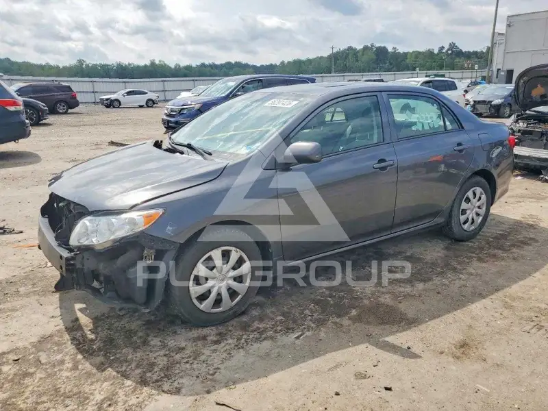 2010 Toyota COROLLA фото