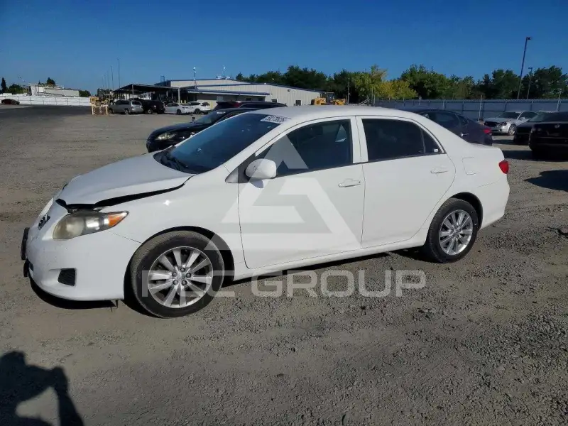 2010 Toyota COROLLA фото