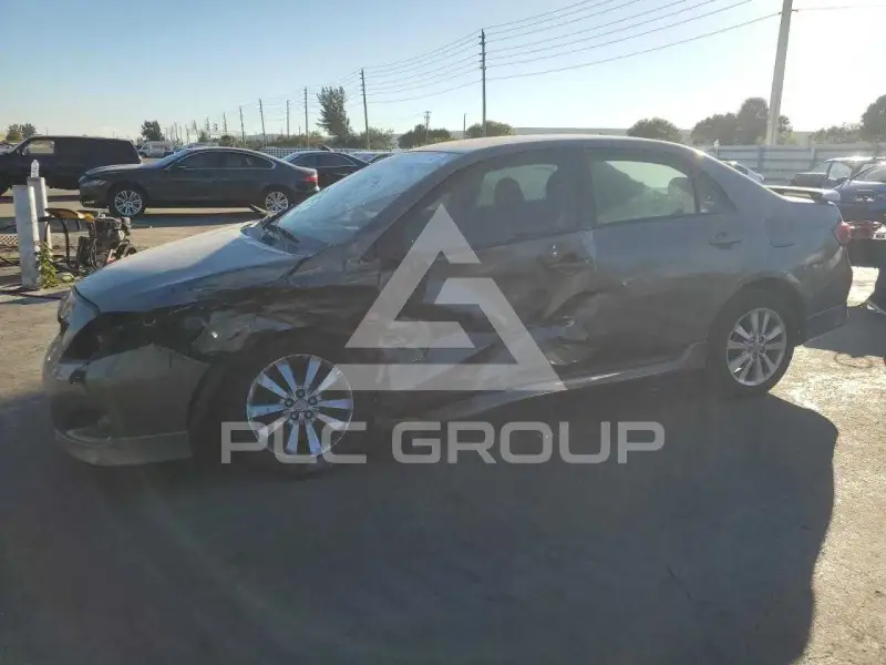 2010 Toyota COROLLA фото