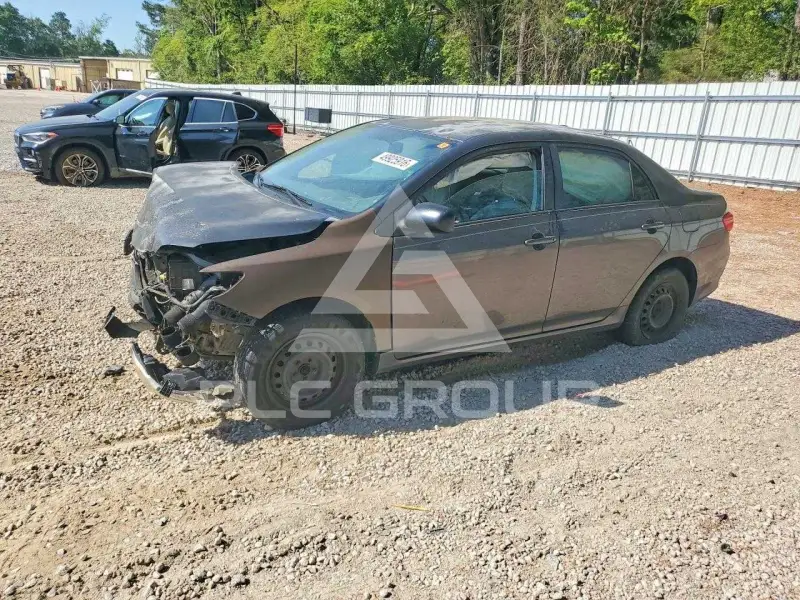 2010 Toyota COROLLA фото