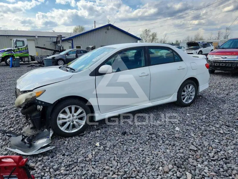 2010 Toyota COROLLA фото