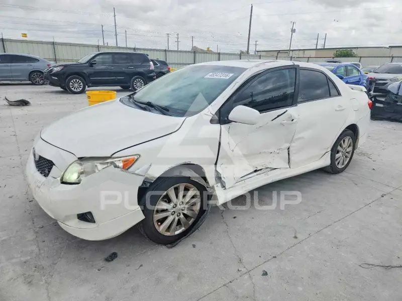 2010 Toyota COROLLA фото