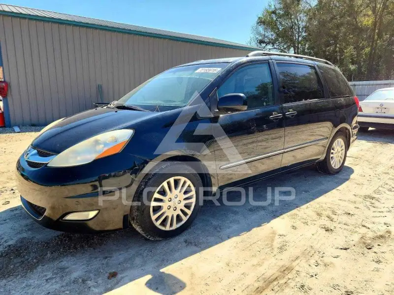 2010 Toyota SIENNA фото
