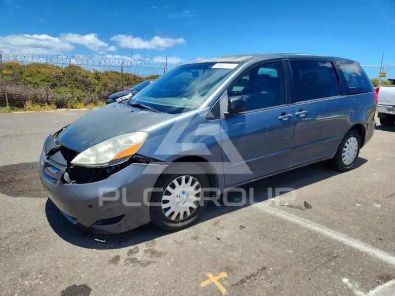 2010 Toyota SIENNA фото