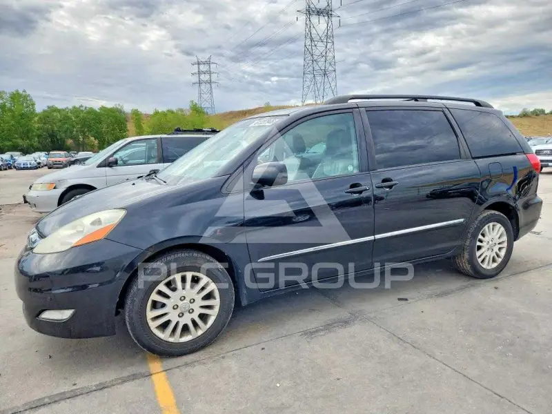 2010 Toyota SIENNA фото